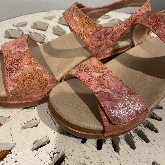 Dansko Shoes - Dansko wedge sandals in pink.  Size 39